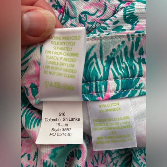 LILLY PULITZER 5" BUTTERCUP STRETCH SHORT Scallop COLORFUL CAMELFLAGE - Picture 7 of 7